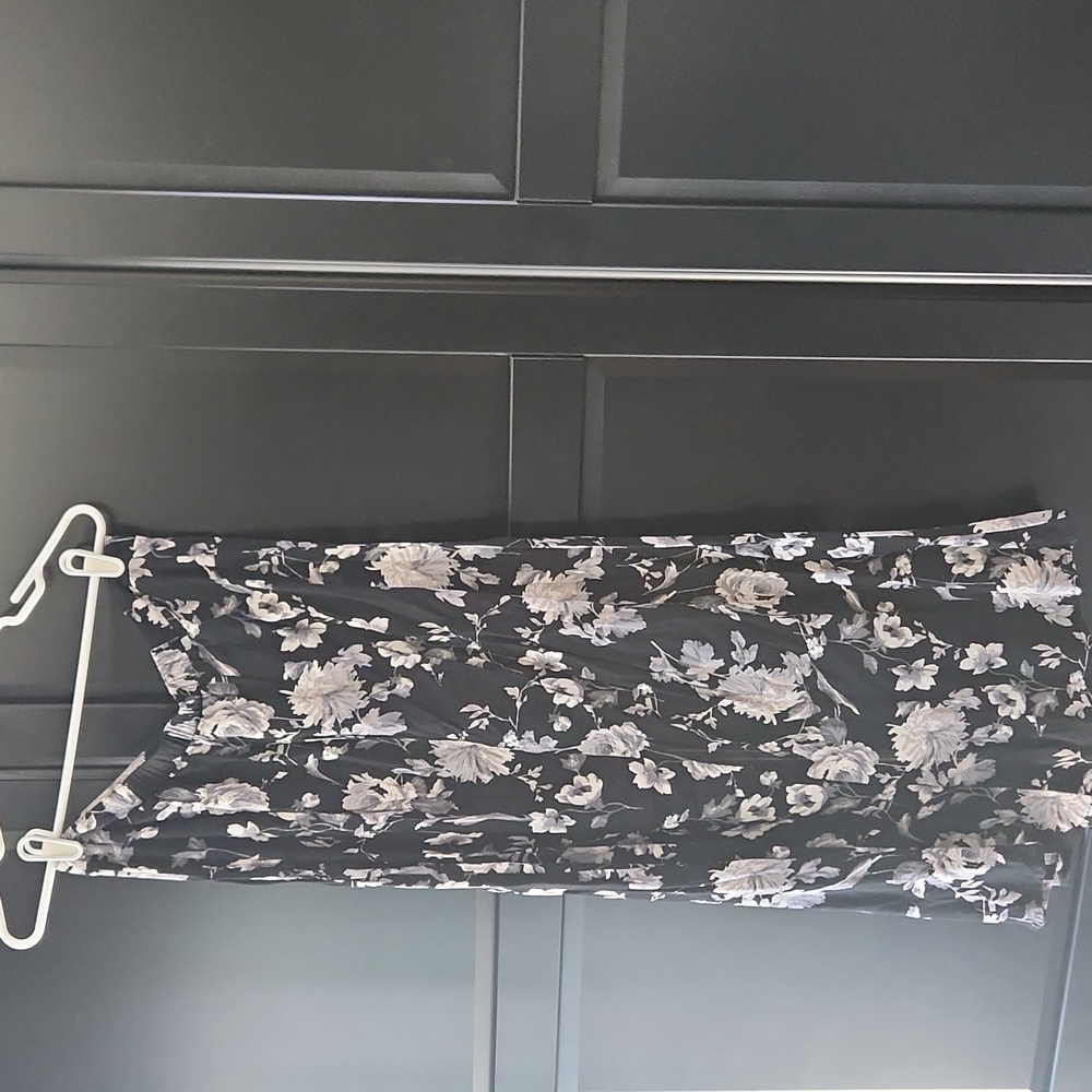 Wild Fable Black and White Floral Skirt - Picture 3 of 4